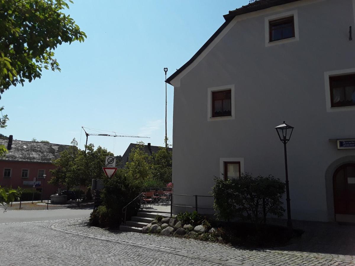 Hotel Gaststaette Liebl à Wiesent Extérieur photo
